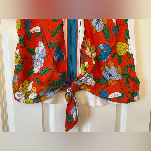 Anthropologie Akemi + Kin Floral Short Sleeve Blouse Top Size Medium - Picture 8 of 9